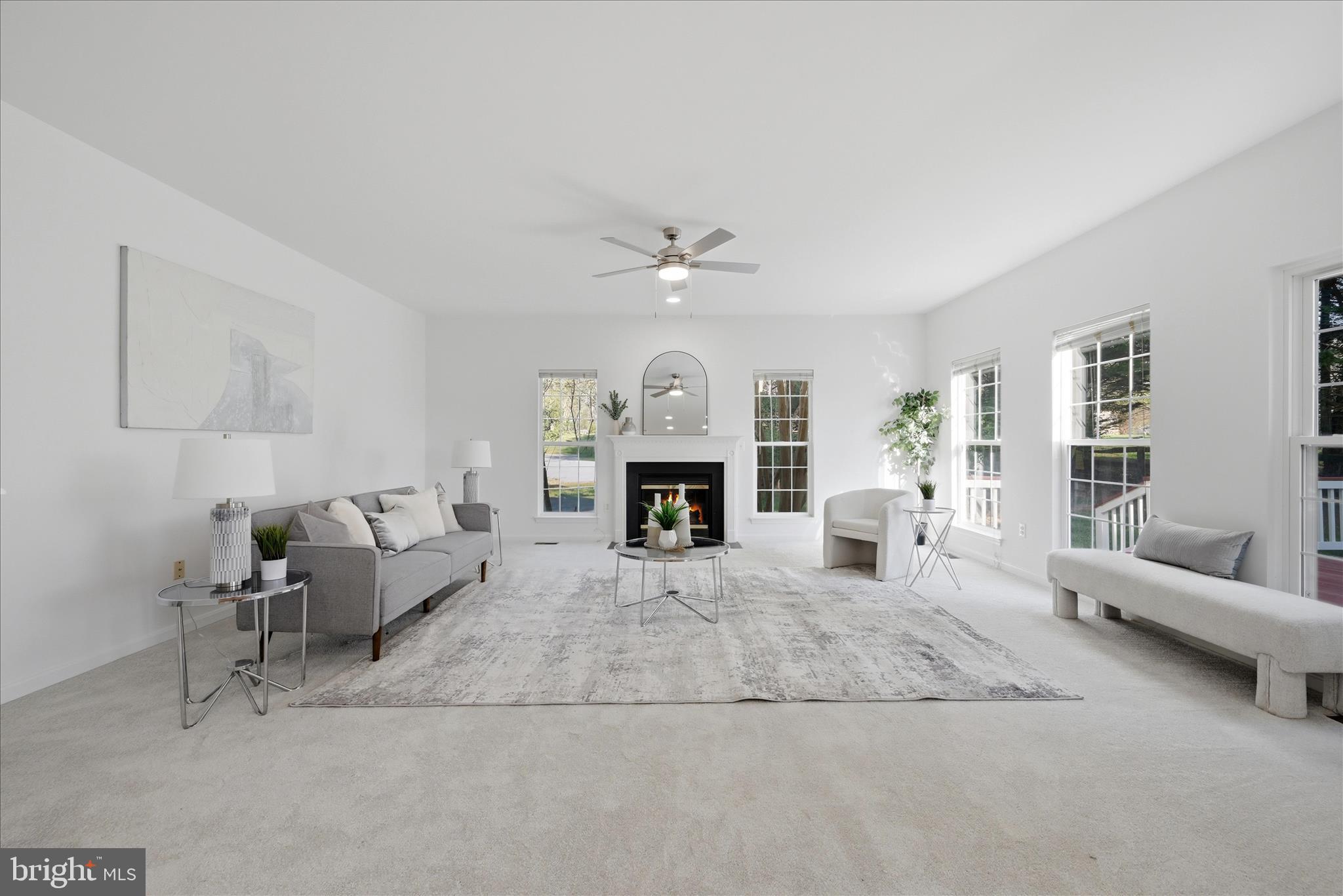 17550 Deavers Court Hamilton, VA 20158 - Photo 16 of 64 Family Room