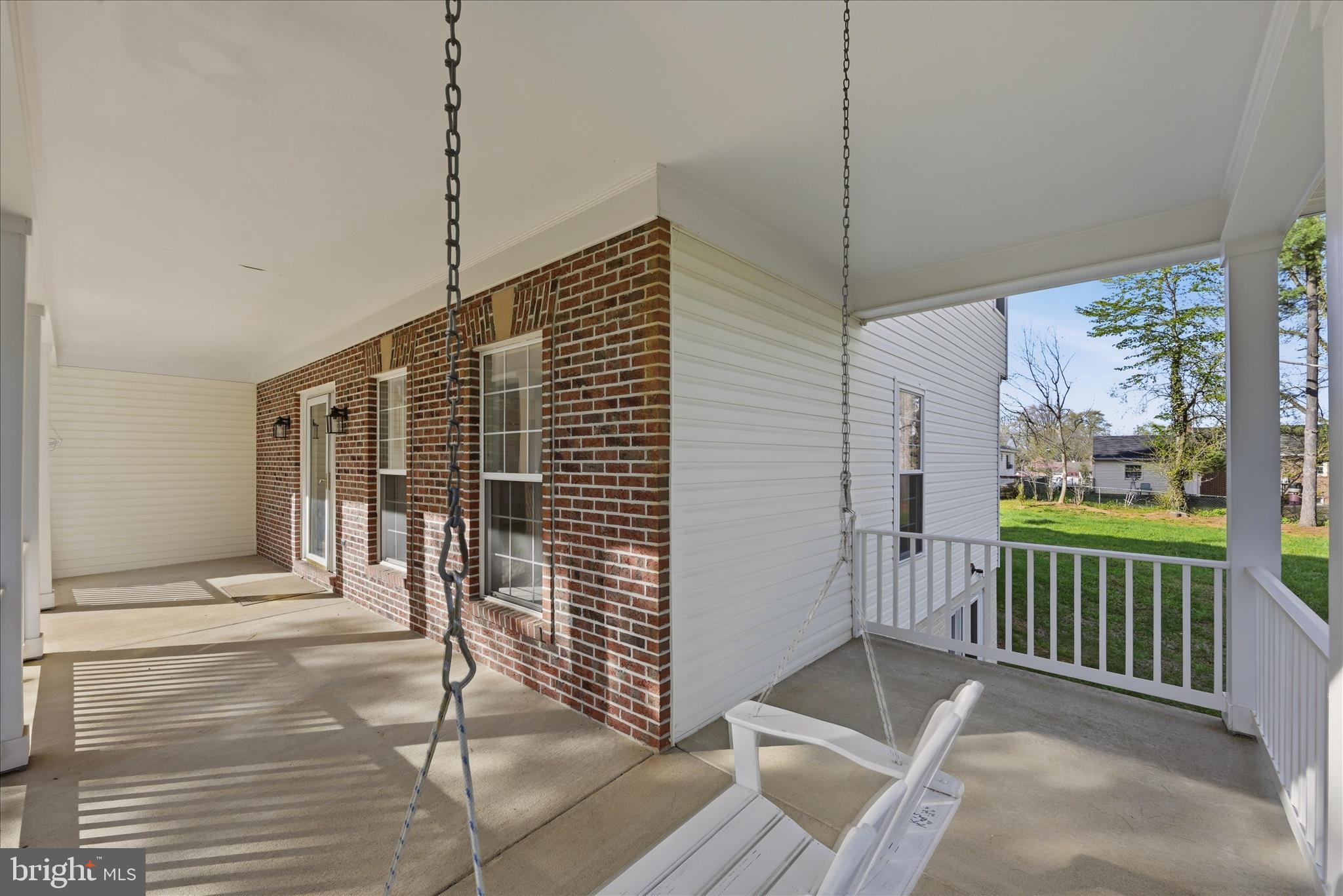 17550 Deavers Court Hamilton, VA 20158 - Photo 3 of 64 Front Porch