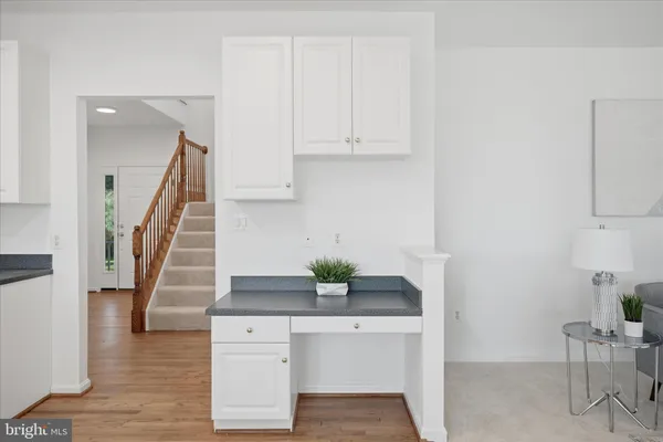 $850,000 | 17550 Deavers Court, Hamilton, VA 20158