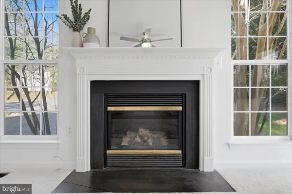 $850,000 | 17550 Deavers Court, Hamilton, VA 20158