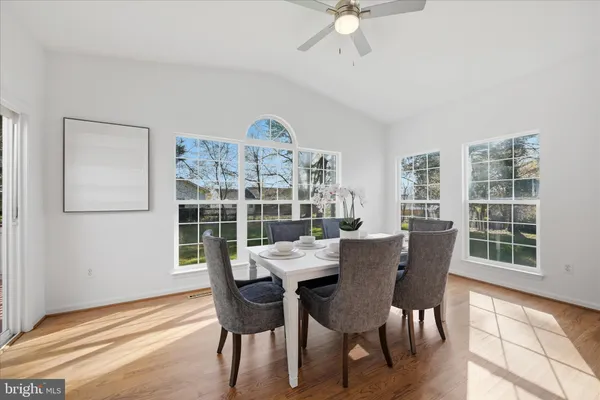 $850,000 | 17550 Deavers Court, Hamilton, VA 20158