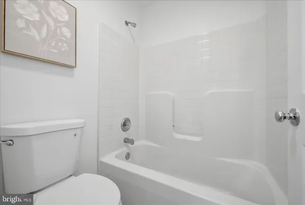 $850,000 | 17550 Deavers Court, Hamilton, VA 20158