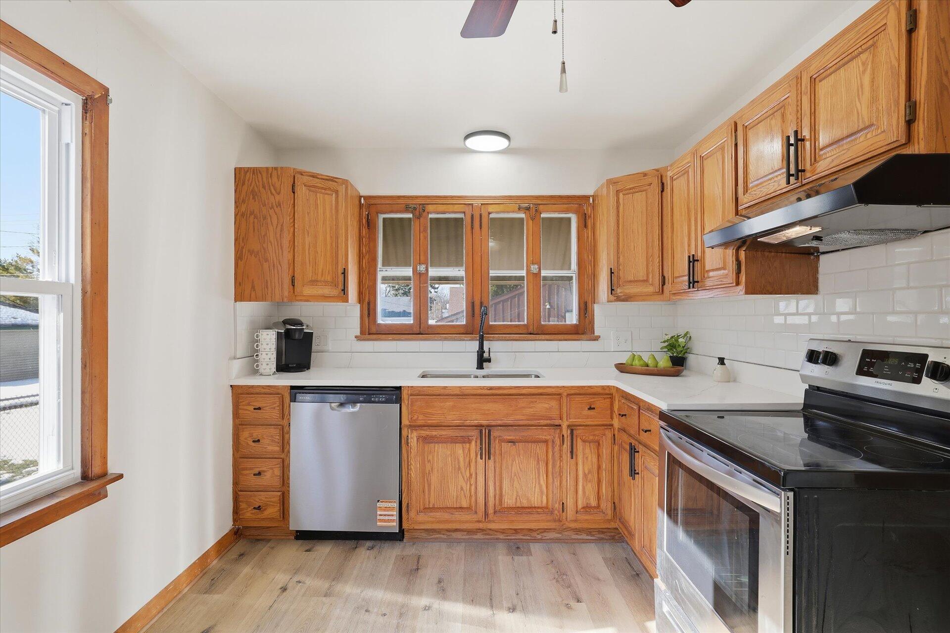 4541 North 65th Street Milwaukee, WI 53218 - Photo 11 of 34 11-011_ACAM9333