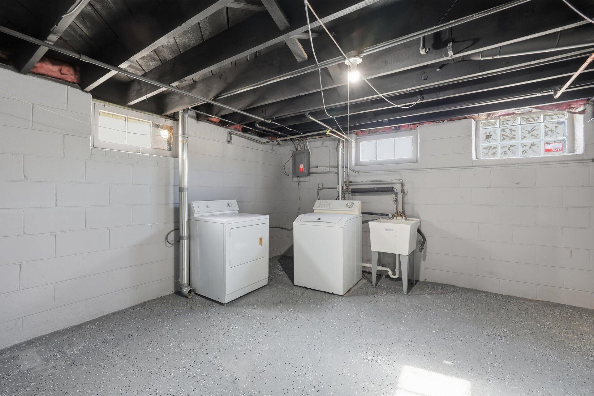 4541 North 65th Street Milwaukee, WI 53218 - Photo 27 of 34 26-026_ACAM9381