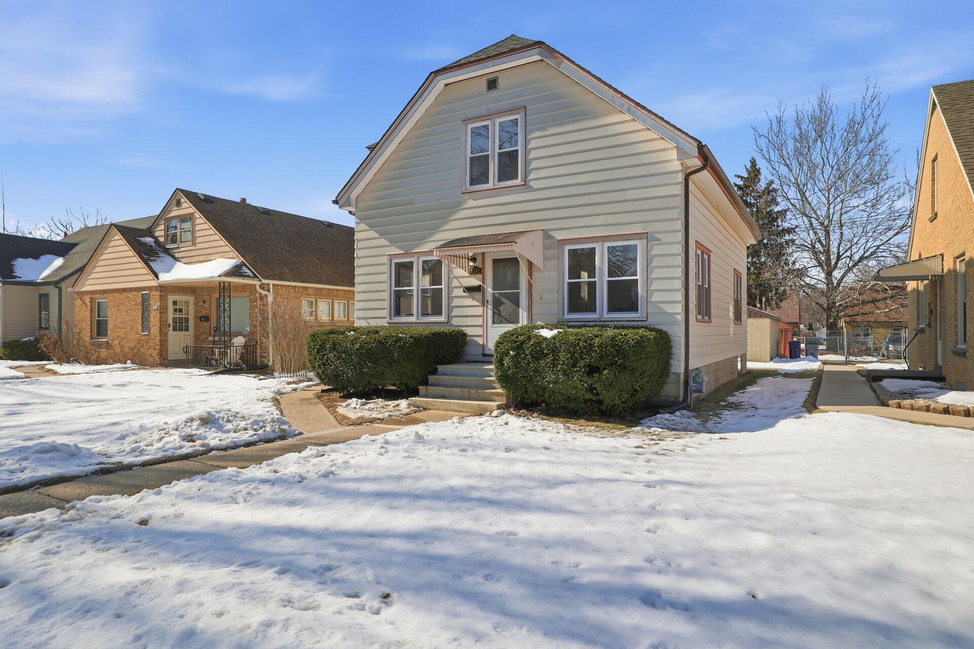 4541 North 65th Street Milwaukee, WI 53218 - Photo 29 of 34 004_ACAM9396