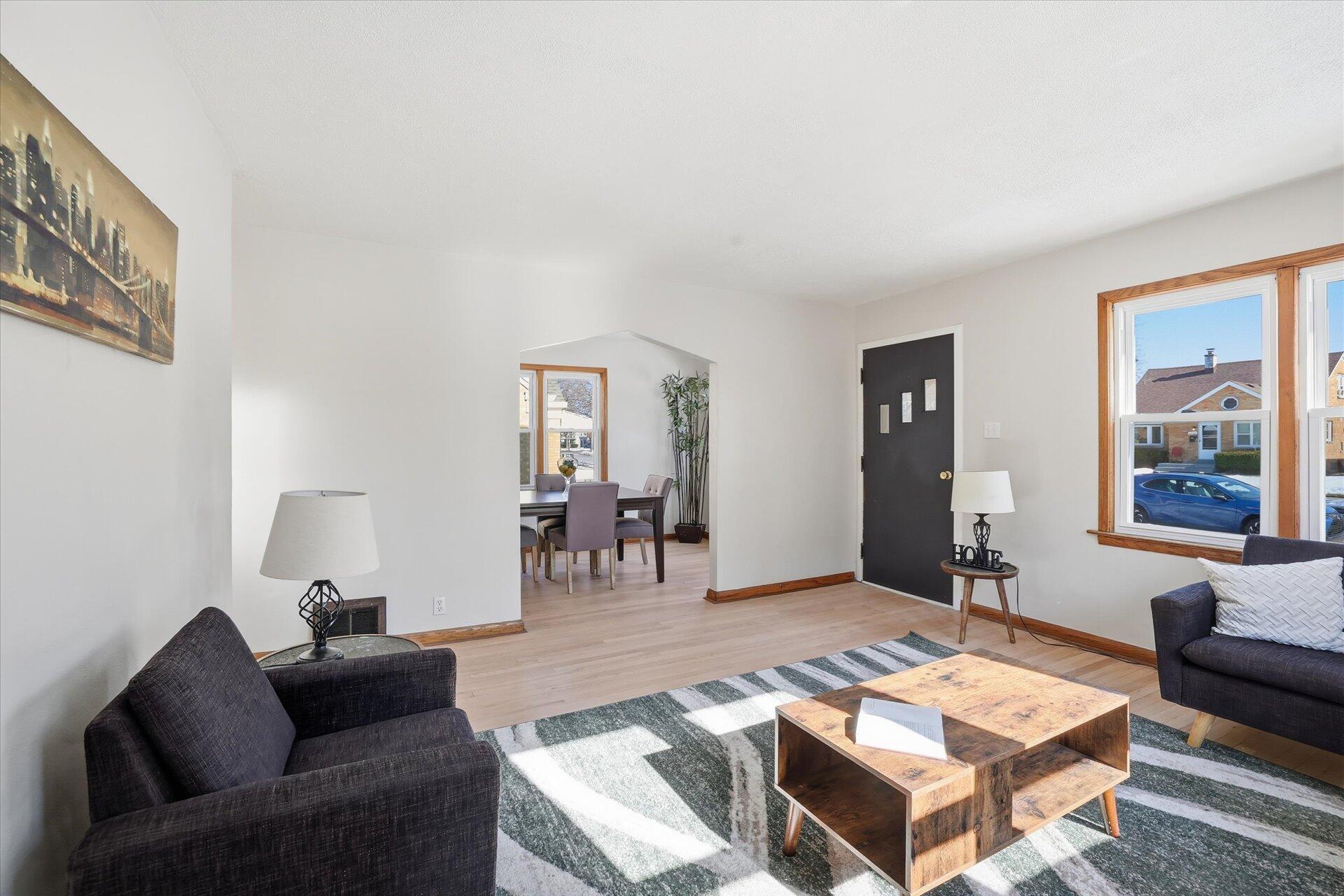 4541 North 65th Street Milwaukee, WI 53218 - Photo 4 of 34 08-008_ACAM9315