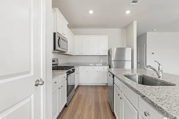 $2,330 | 1023 Rosewood Trail, Beasley, TX 77417