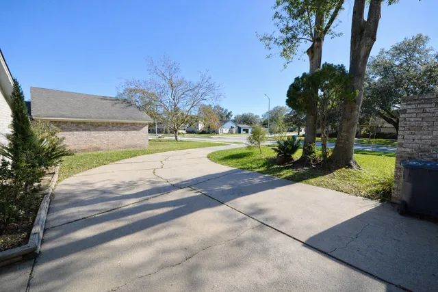 $2,275 | 15702 Tumbling Rapids Drive, Houston, TX 77084