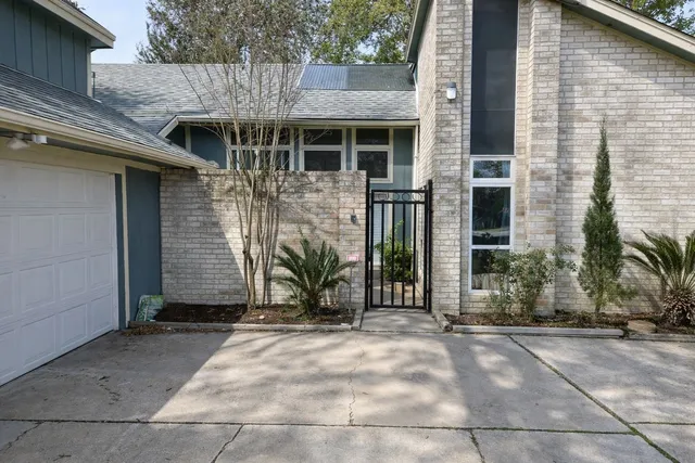 $2,275 | 15702 Tumbling Rapids Drive, Houston, TX 77084