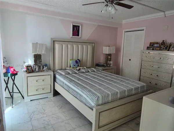 $262,600 | 11800 Southwest 18th Street, Unit 5294, Miami, FL 33175