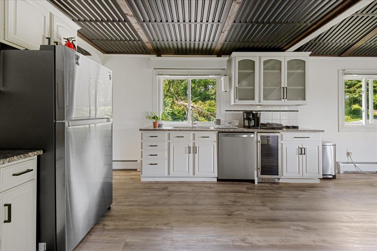 2239 Oak Hill Road Williston, VT 05495 - Photo 6 of 24 Gallery Image 6