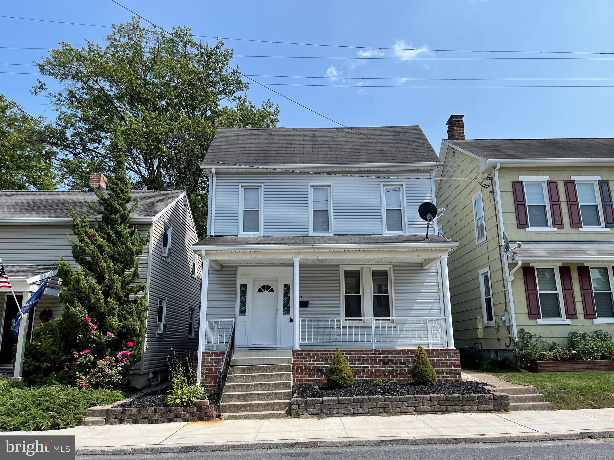 323 Spring Avenue Hanover, PA 17331 - Photo 3 of 37 Gallery Image 3