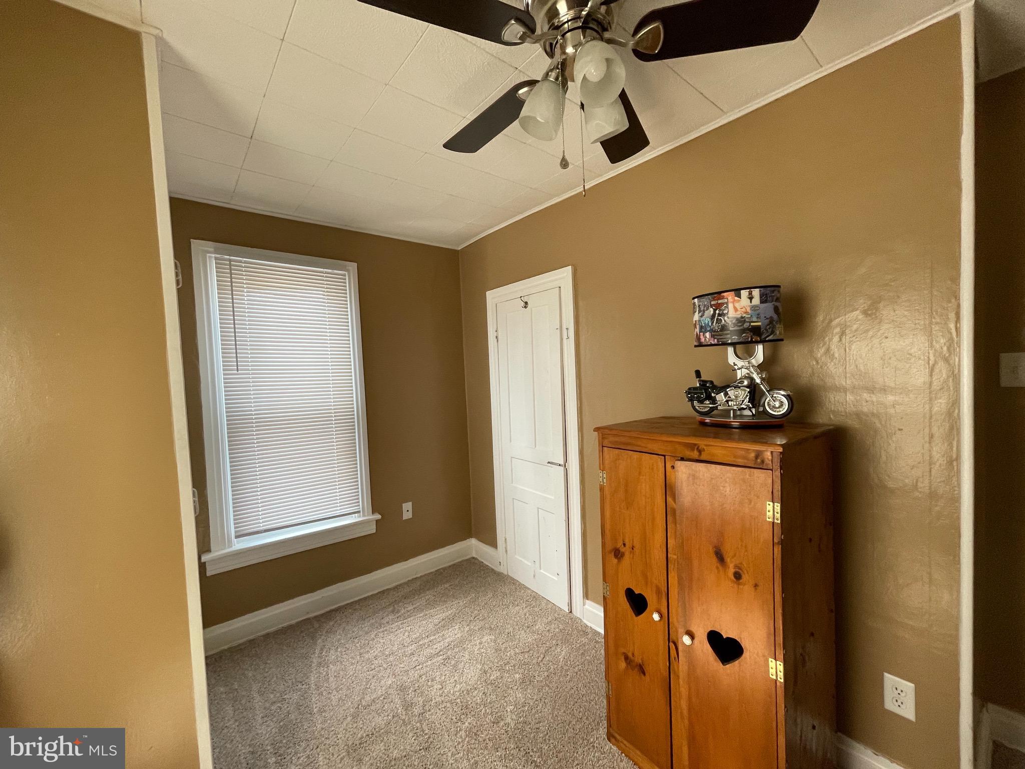 323 Spring Avenue Hanover, PA 17331 - Photo 26 of 37 Gallery Image 26