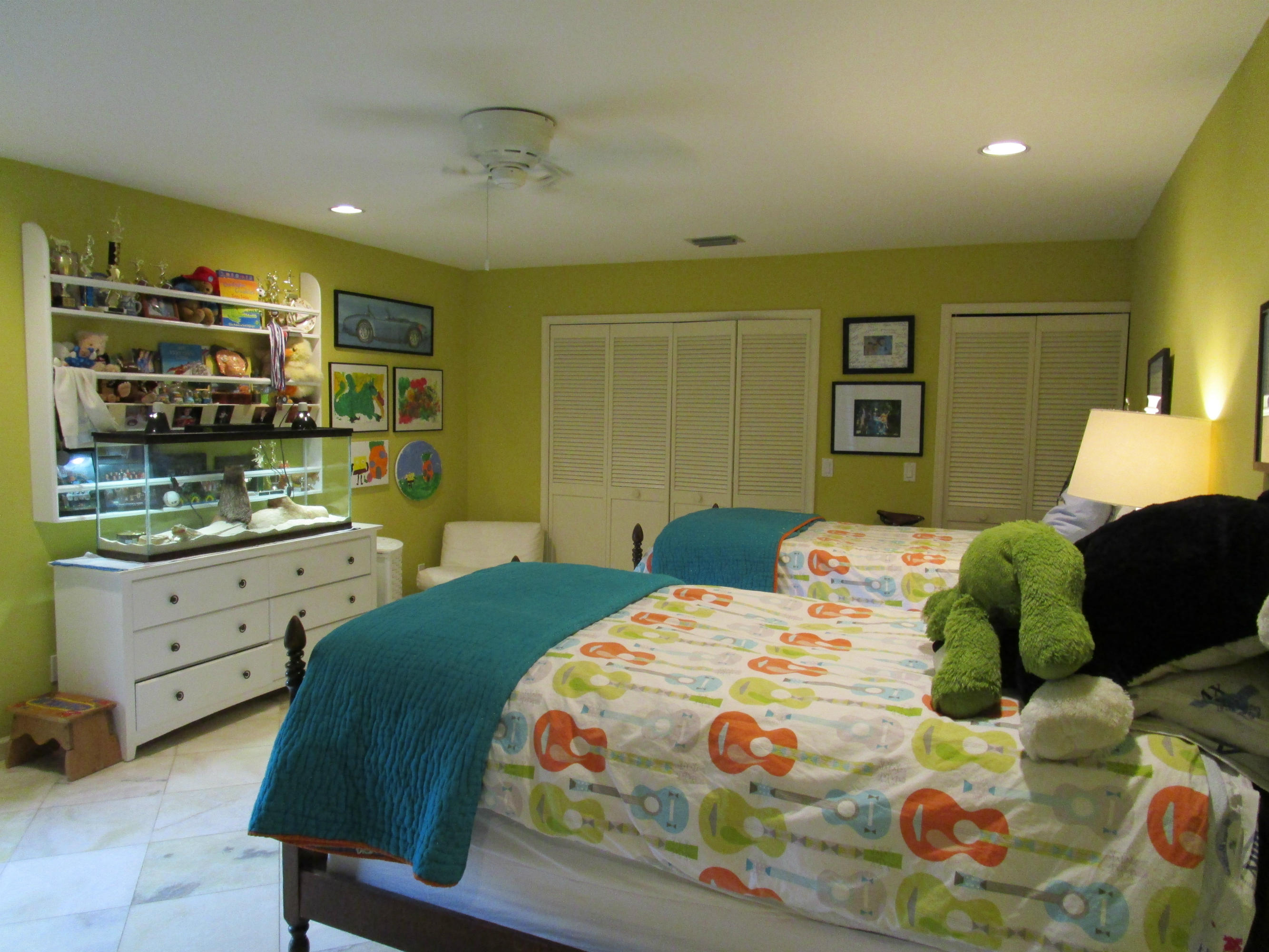 25 Rabbits Run Palm Beach Gardens, FL 33418 - Photo 17 of 22 Second Bedroom