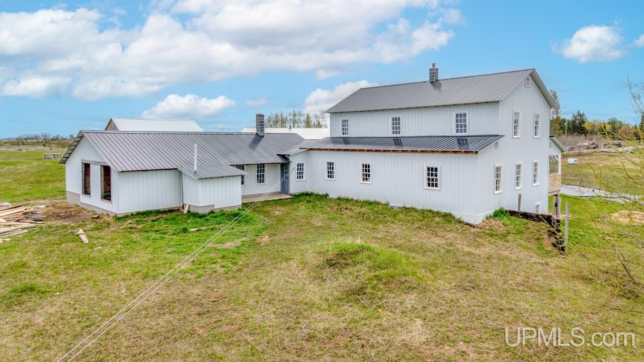 3624 21st Road Gladstone, MI 49837 - Photo 3 of 40