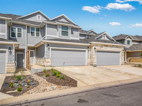 $1,900 | 415 Parkline Drive, Georgetown, TX 78626