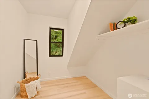 $799,995 | 14151 Komedal Road Northeast, Bainbridge Island, WA 98110