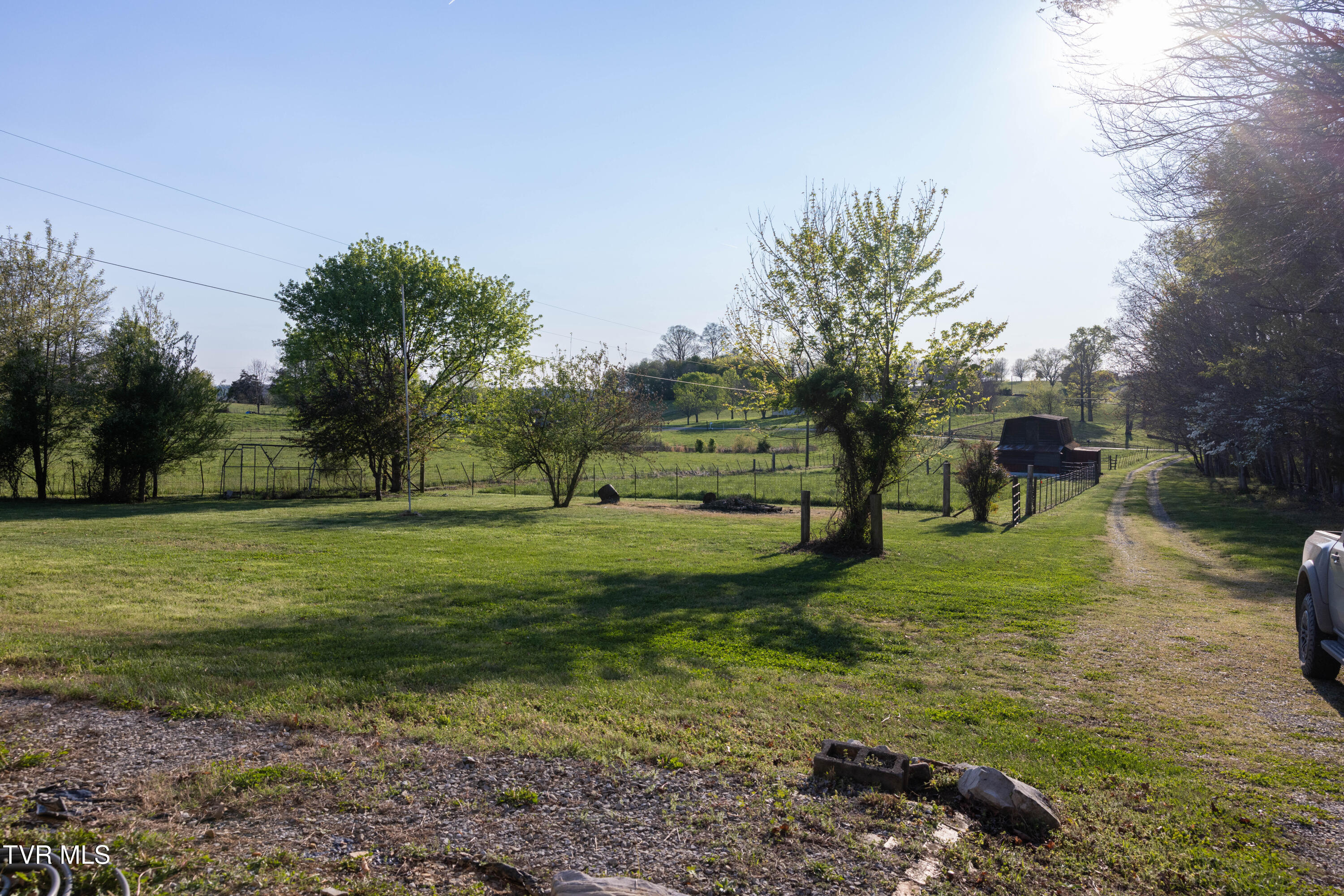 55 Kay Miller Lane Chuckey, TN 37641 - Photo 10 of 38 Property