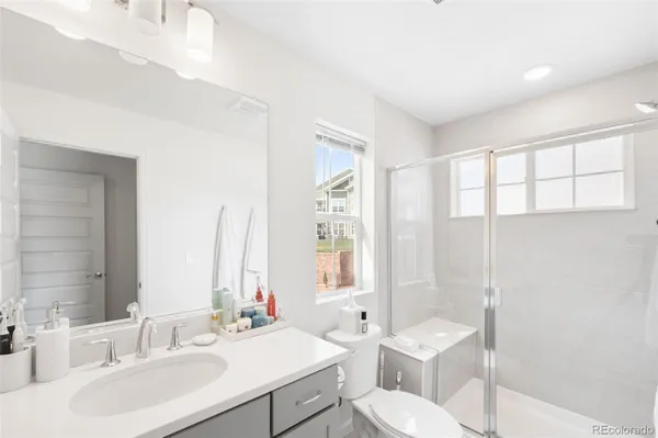 $3,000 | 23728 East Ida Drive, Unit B, Aurora, CO 80016