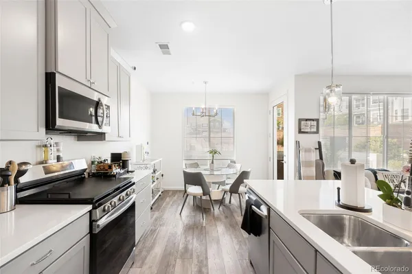 $3,000 | 23728 East Ida Drive, Unit B, Aurora, CO 80016