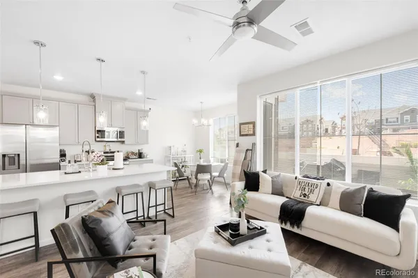 $3,000 | 23728 East Ida Drive, Unit B, Aurora, CO 80016