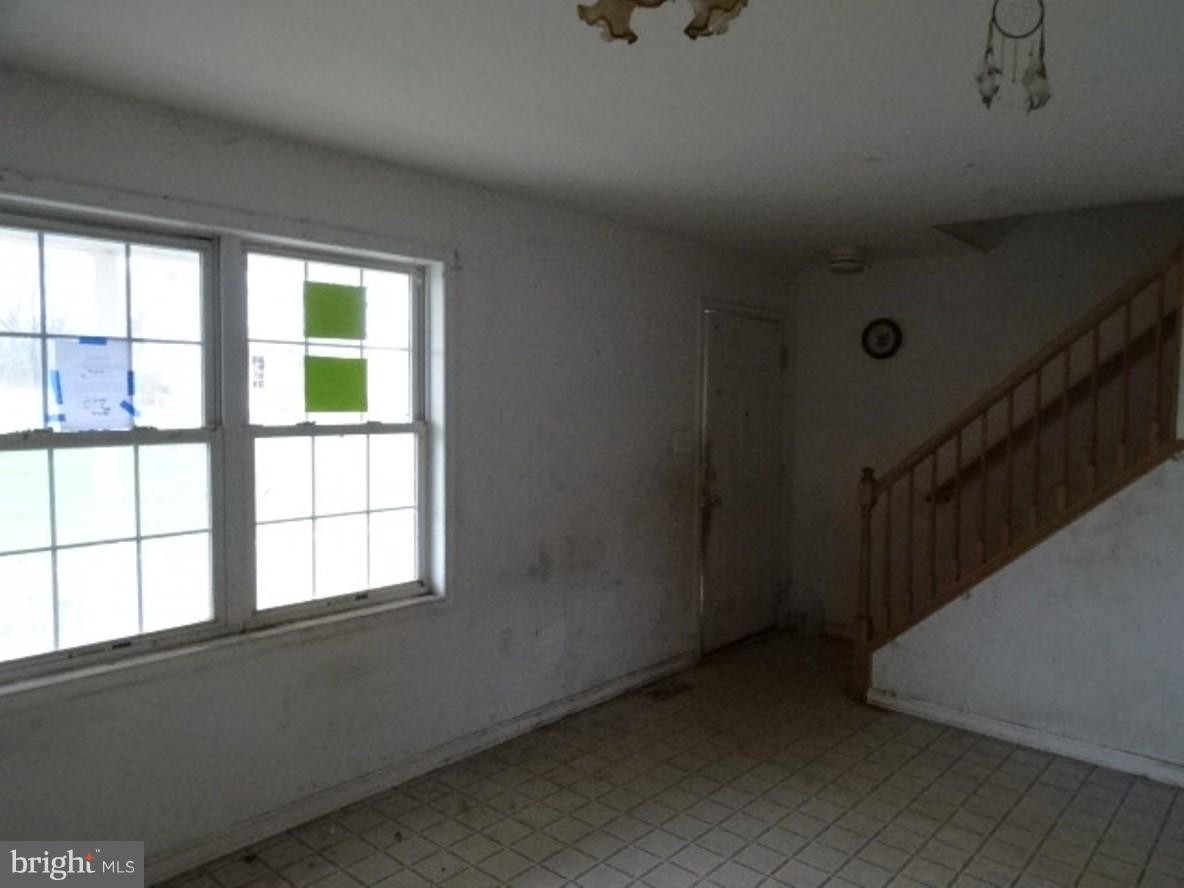 11012 Powell Road Thurmont, MD 21788 - Photo 3 of 25 Interior (General)