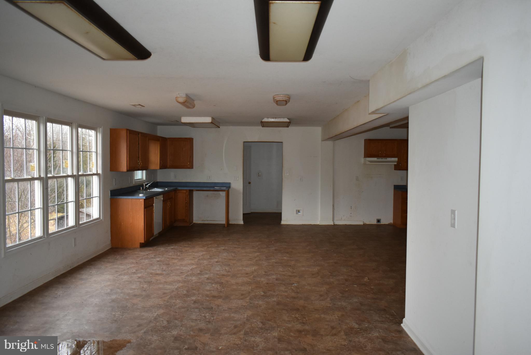 11012 Powell Road Thurmont, MD 21788 - Photo 8 of 25 Kitchen