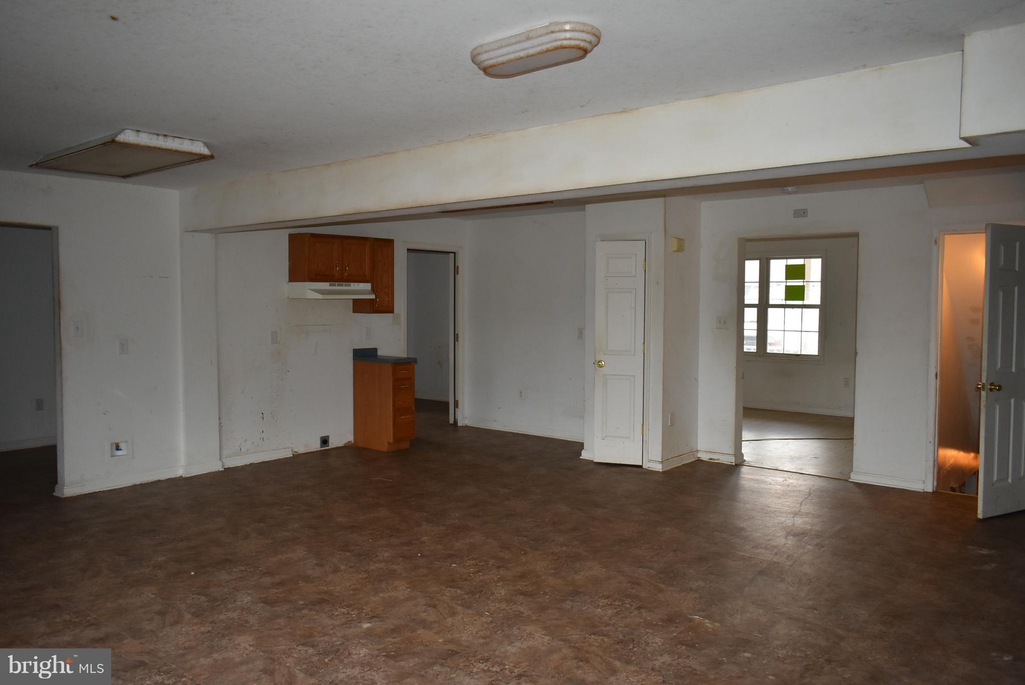 11012 Powell Road Thurmont, MD 21788 - Photo 9 of 25 Family Room