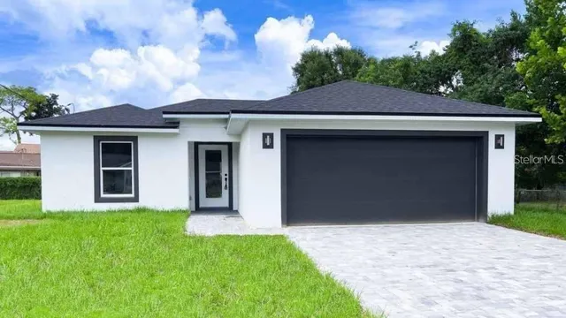 $2,000 | 4443 Ferrari Drive, Sebring, FL 33872