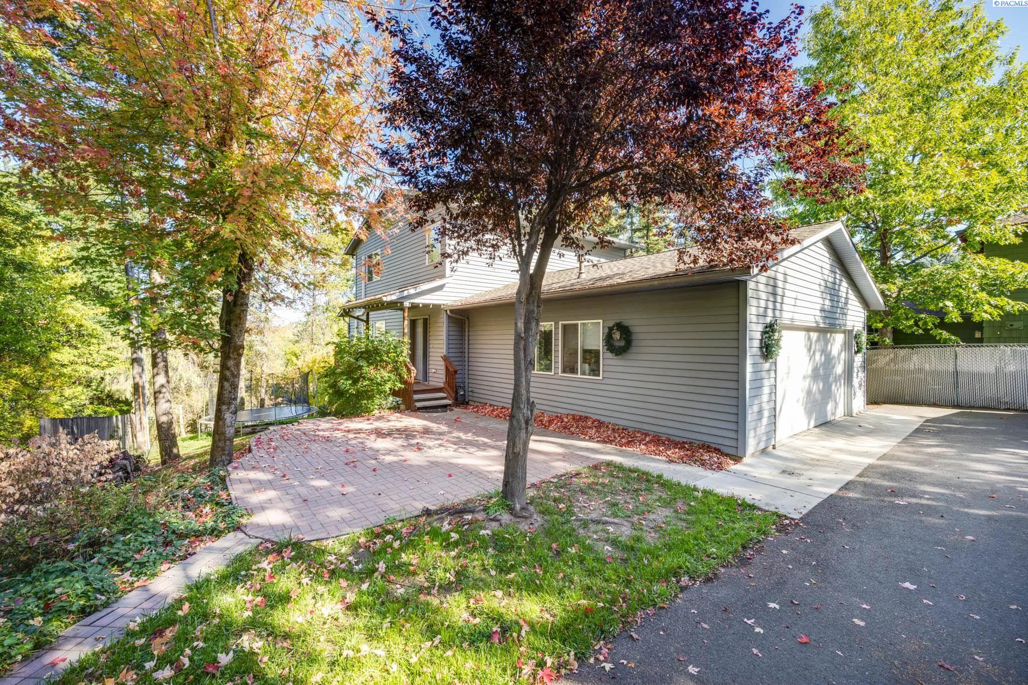 704 Southeast Ridgeview Street Pullman, WA 99163 - Photo 1 of 30 Gallery Image 1