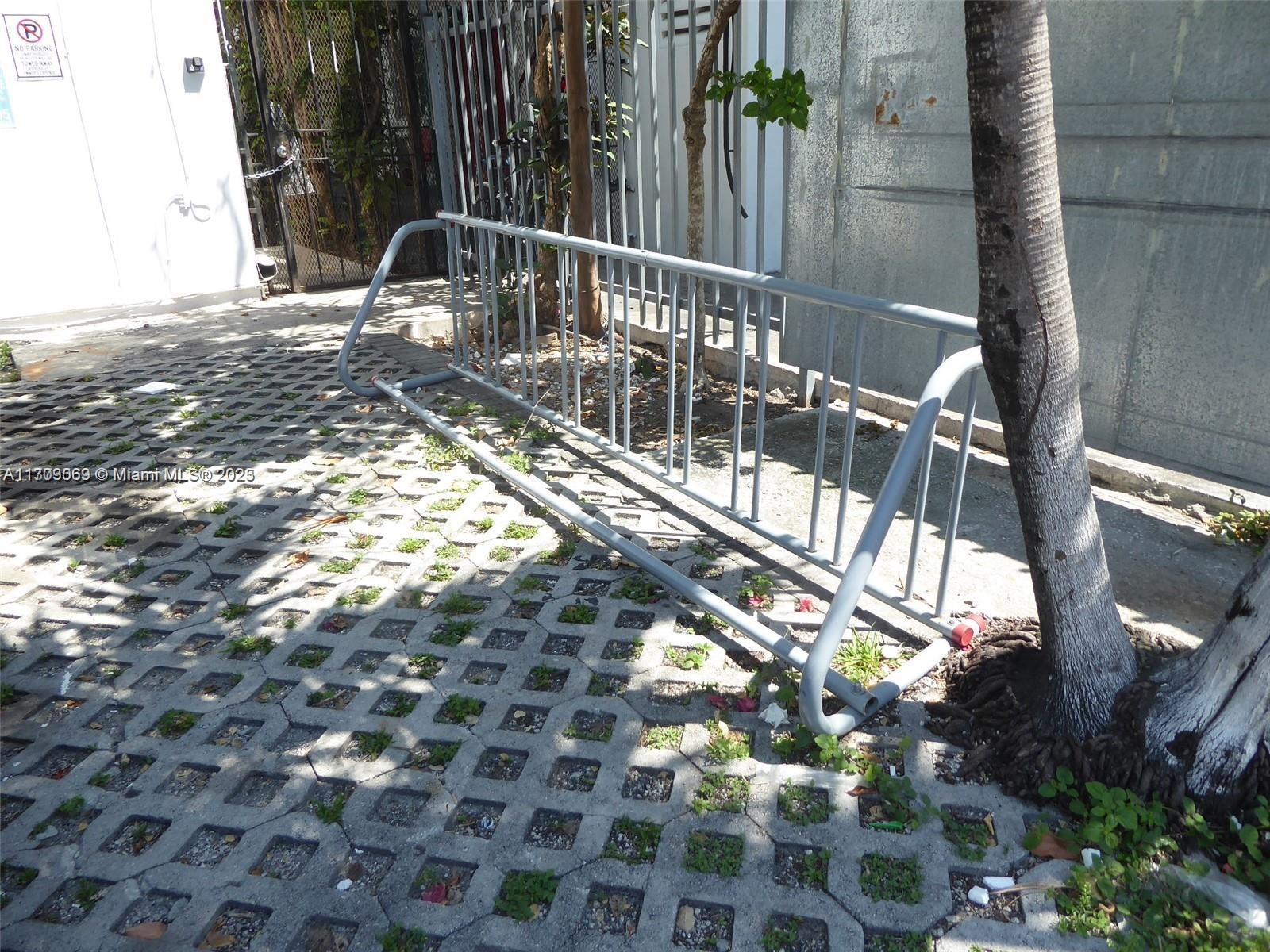 1000 7th Street Miami Beach, FL 33139 - Photo 33 of 41 a view of balcony with wooden floor