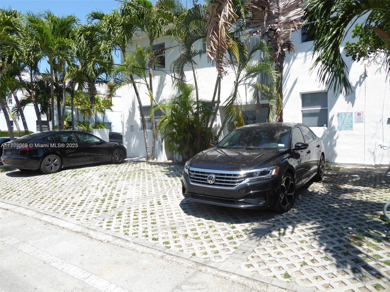 1000 7th Street Miami Beach, FL 33139 - Photo 34 of 41