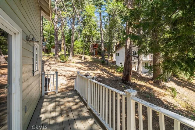 $270,000 | 746 West Victoria Court, Lake Arrowhead, CA 92352