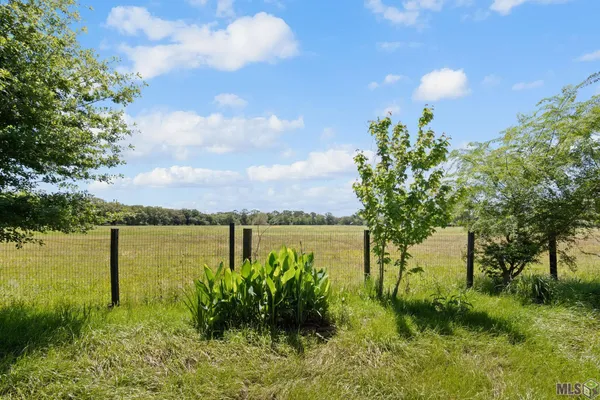 $1,875 | 5976 College Drive, Baton Rouge, LA 70806