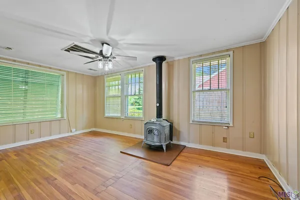 $1,875 | 5976 College Drive, Baton Rouge, LA 70806