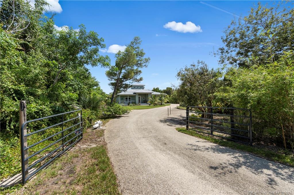 5484 Southeast Horseshoe Point Road Stuart, FL 34997 - Photo 8 of 87