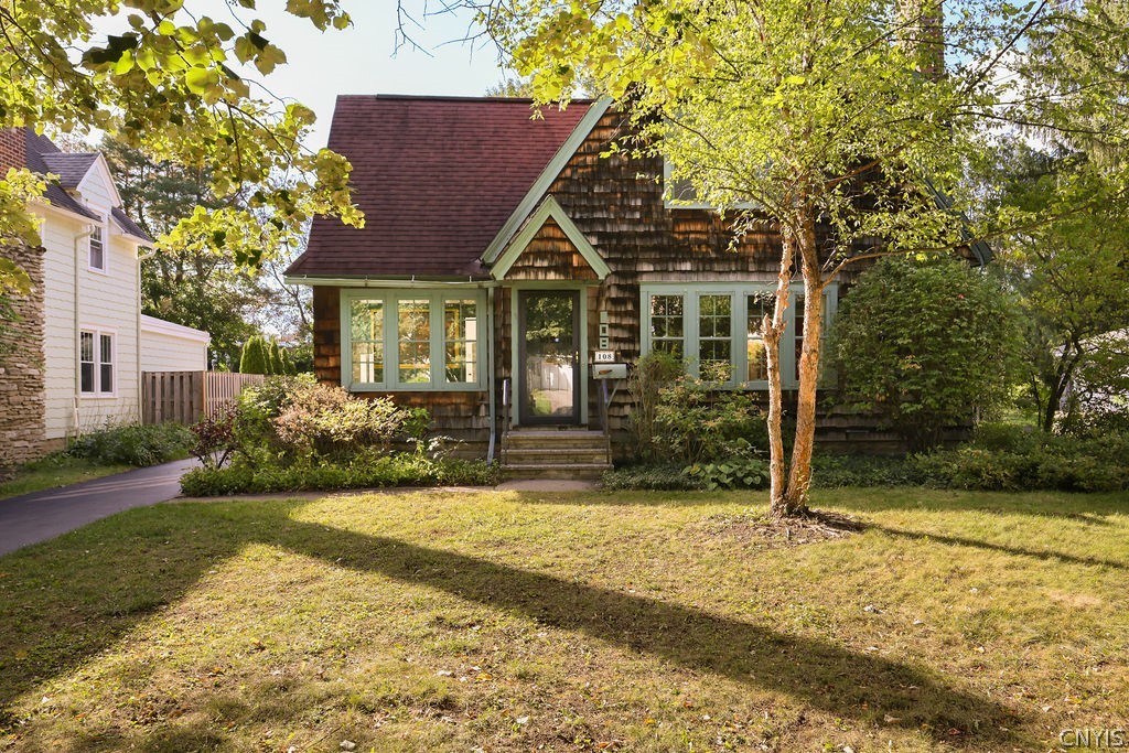 108 Dewittshire Road DeWitt, NY 13214 - Photo 1 of 39 Gallery Image 1
