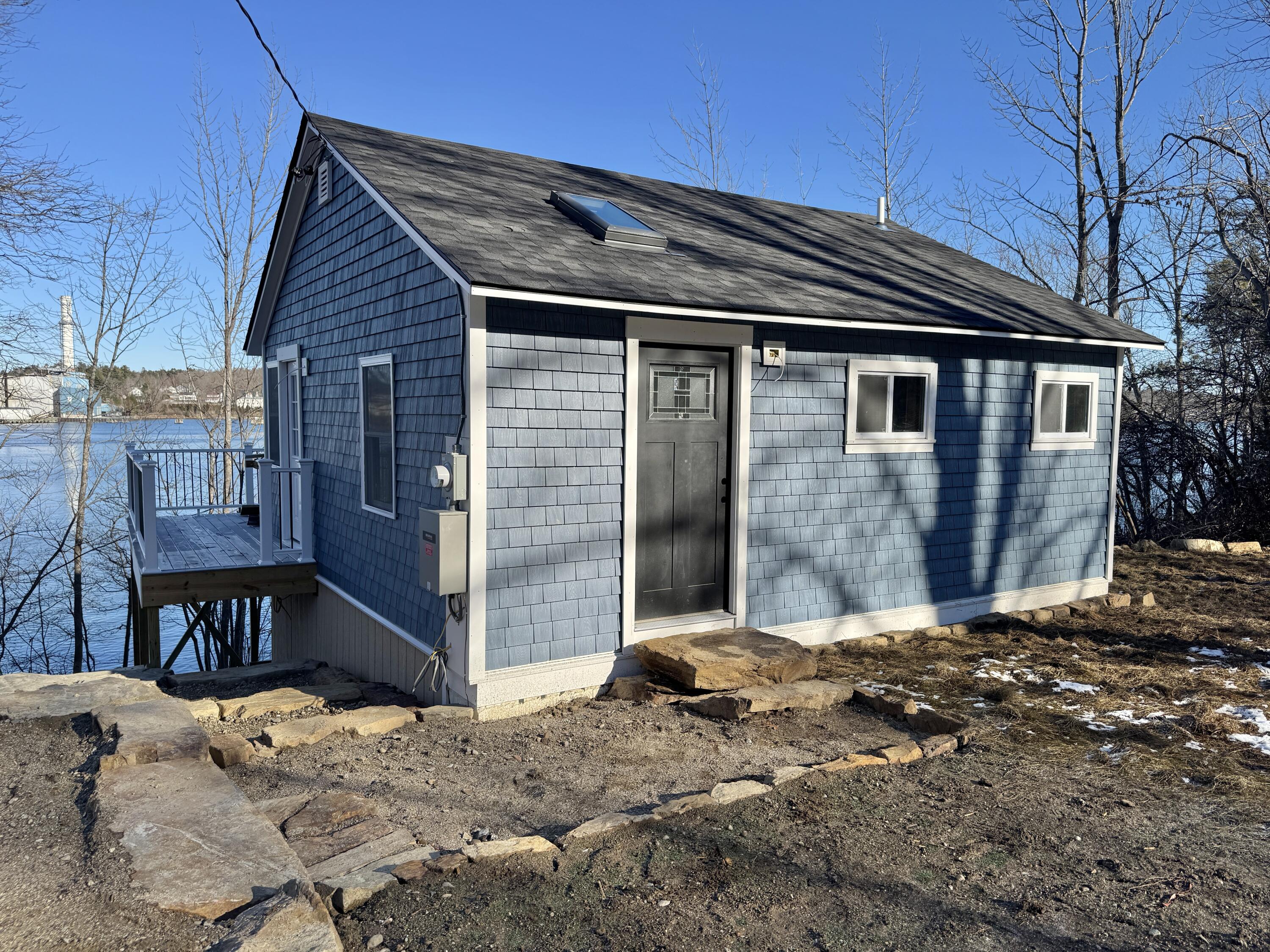 30 Ferry Road Prospect, ME 04981 - Photo 5 of 26 20241130_154736958_iOS