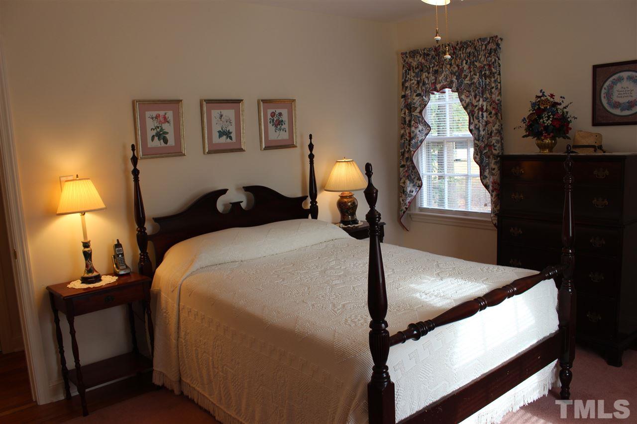 3120 Amherst Road Rocky Mount, NC 27804 - Photo 22 of 25 Master has hardwoods....