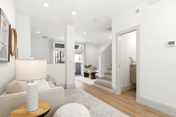 $1,198,000 | 141 Huntington Court, Mountain View, CA 94043
