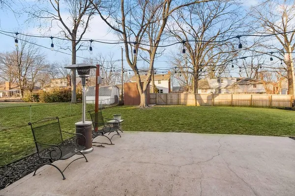 $373,000 | 1700 Northeast 68 Terrace, Gladstone, MO 64118