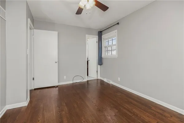 $373,000 | 1700 Northeast 68 Terrace, Gladstone, MO 64118