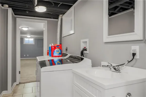 $373,000 | 1700 Northeast 68 Terrace, Gladstone, MO 64118
