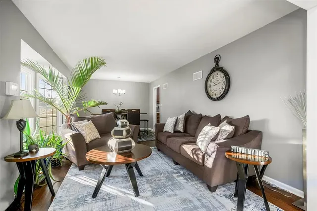 $379,000 | 1700 Northeast 68 Terrace, Gladstone, MO 64118