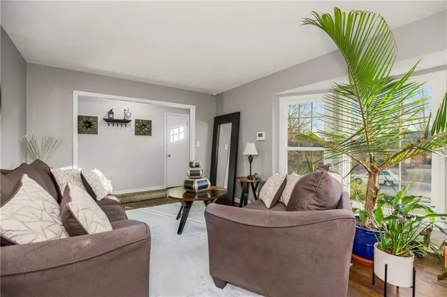 $379,000 | 1700 Northeast 68 Terrace, Gladstone, MO 64118