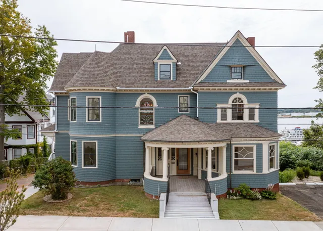 $2,950,000 | 5 Eastern Promenade, Unit 2, Portland, ME 04101