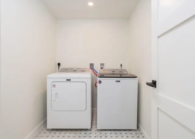 $2,950,000 | 5 Eastern Promenade, Unit 2, Portland, ME 04101