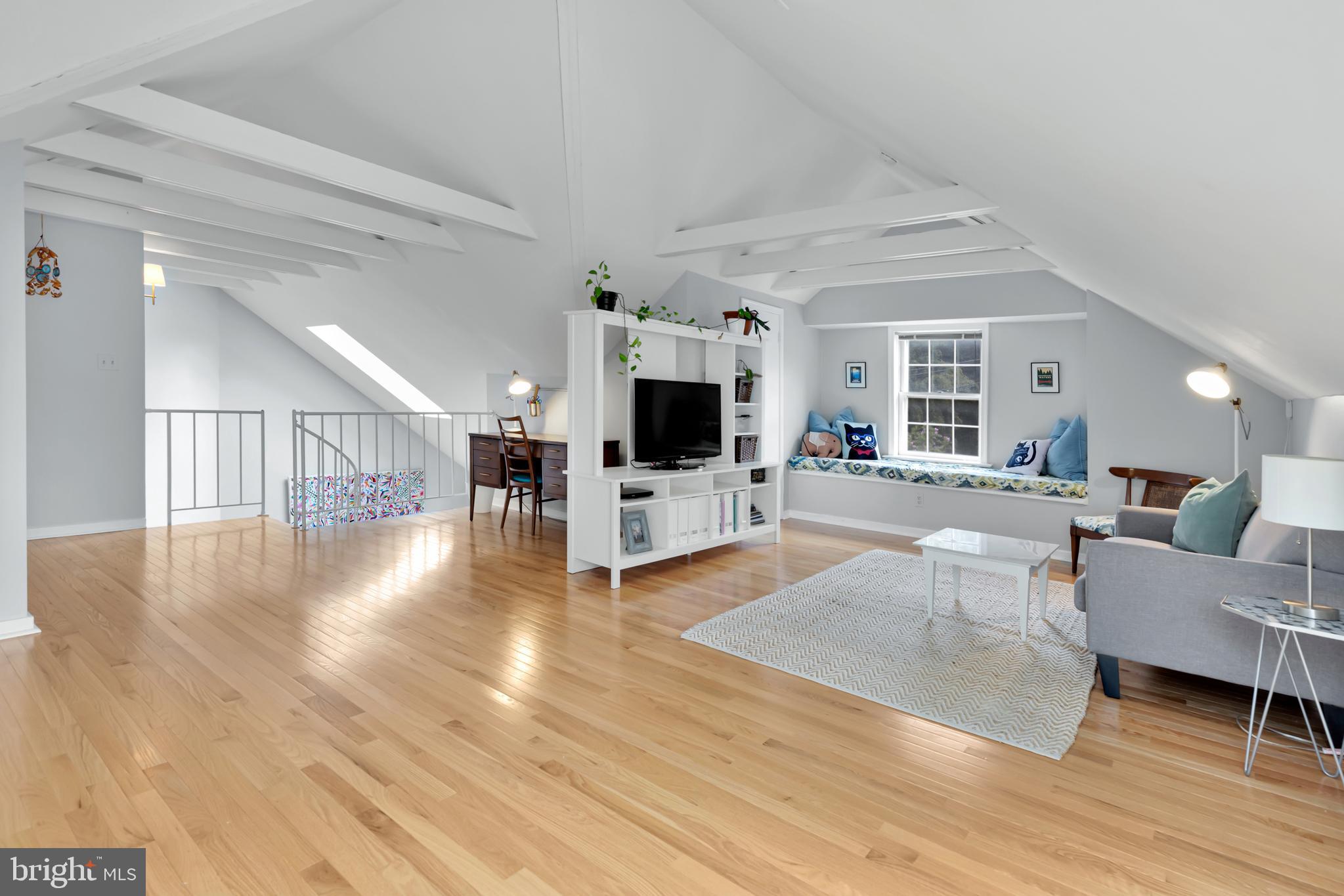 8201 Grubb Road, Unit G204 Silver Spring, MD 20910 - Photo 17 of 23 Gallery Image 17
