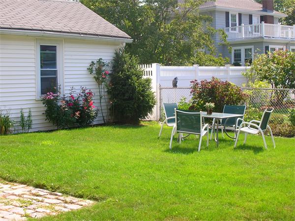 51 Woodside Road Medford, MA 02155 - Photo 19 of 20 Gallery Image 19