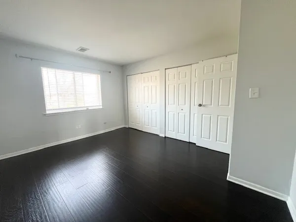 $1,850 | 9430 Bay Colony Drive, Unit 2N, Des Plaines, IL 60016